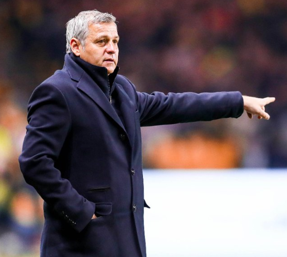 关于转会期里昂调整名单以备法甲,官宣签约环节打磨,气氛紧张,更衣室氛围转暖的信息 关于转会期里昂调整名单以备法甲,官宣签约环节打磨,气氛紧张,更衣室氛围转暖的信息